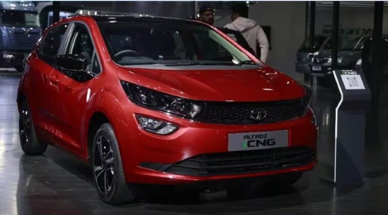 Tata Altroz CNG introduced at AutoExpo 2023 read here